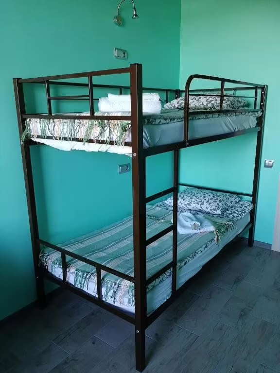 SLEEP HOUSE (СЛИП ХАУС)