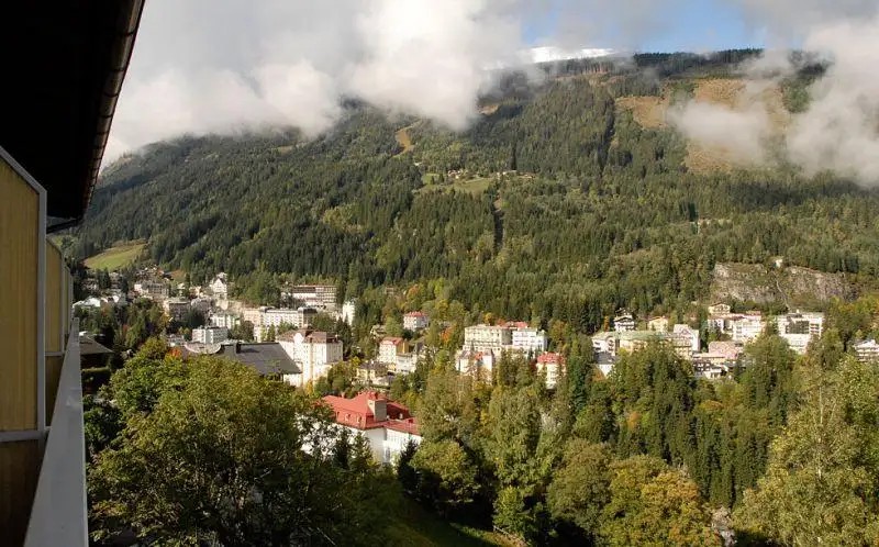 KUR UND FERIENHOTEL HELENENBURG