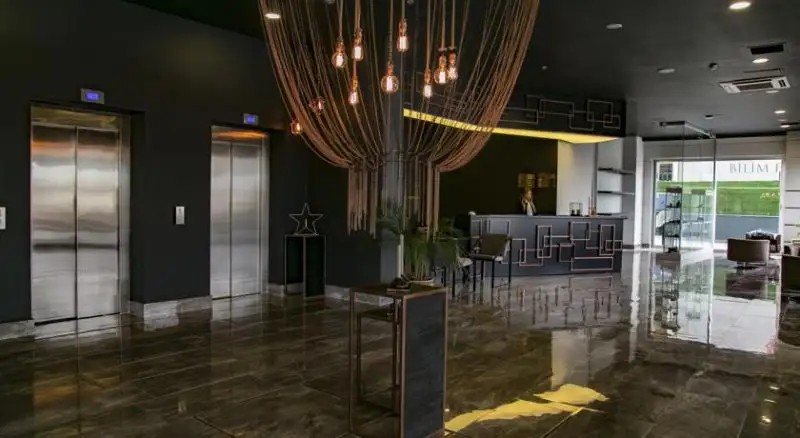 QUA HOTEL