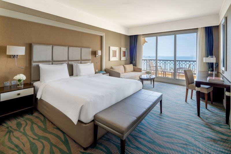 premium room sea/pool view
