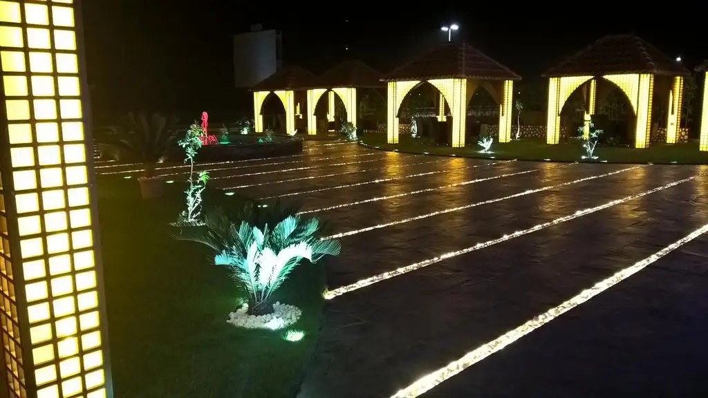 ROYAL RESIDENCE HOTEL AL ETIHAD ROAD