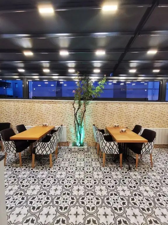 LUXX GARDEN HOTEL