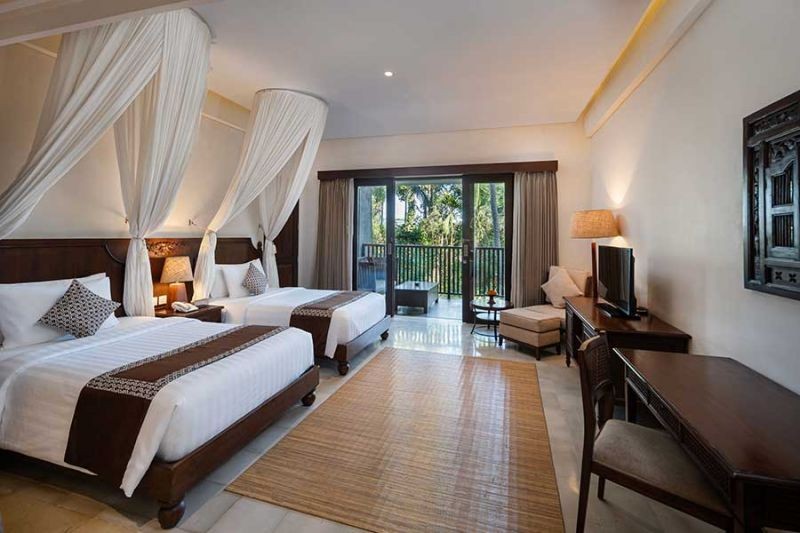 jungle suite with private balcony