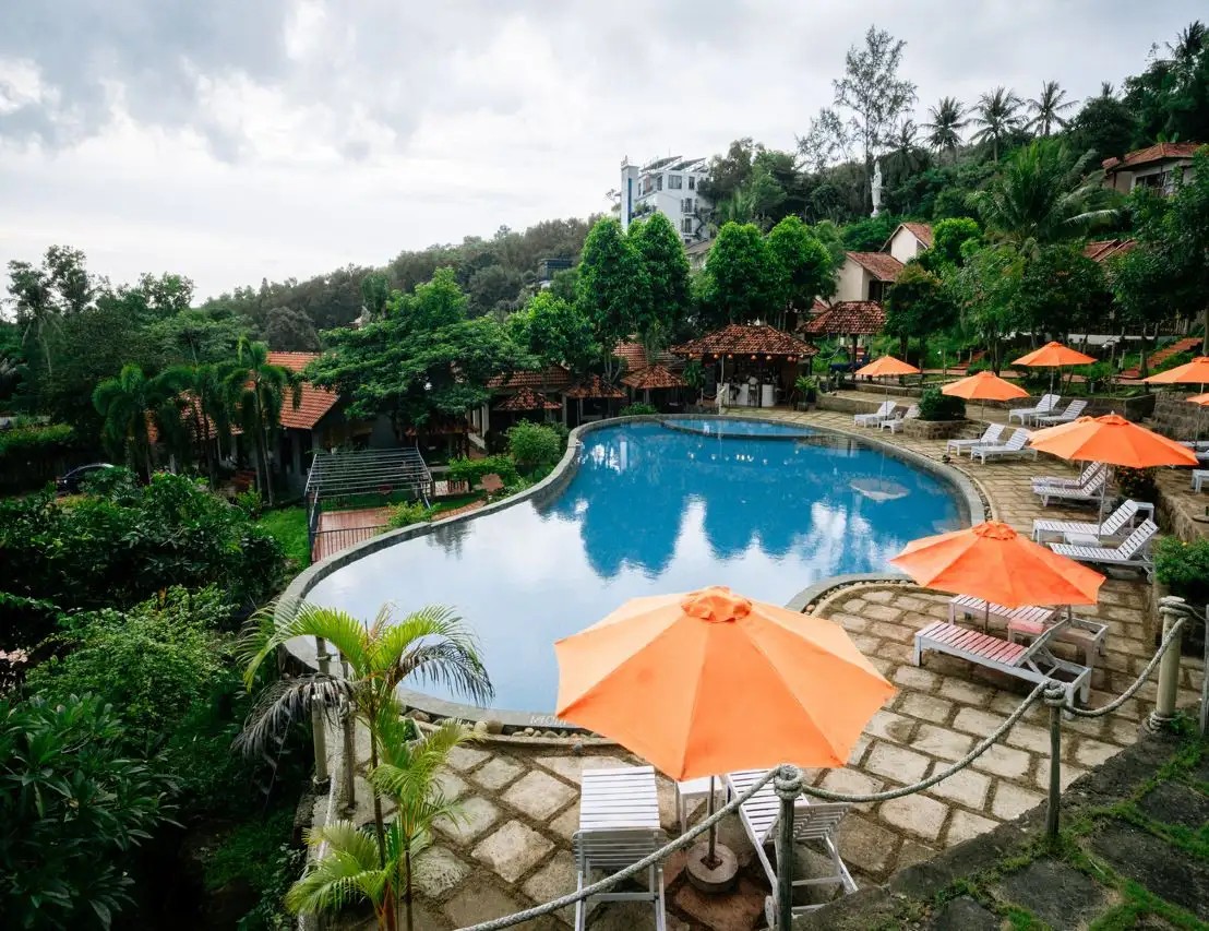 DAISY RESORT