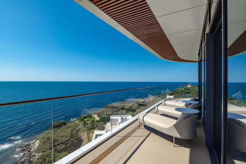 LUCIANO WELLNESS & SPA FOROS