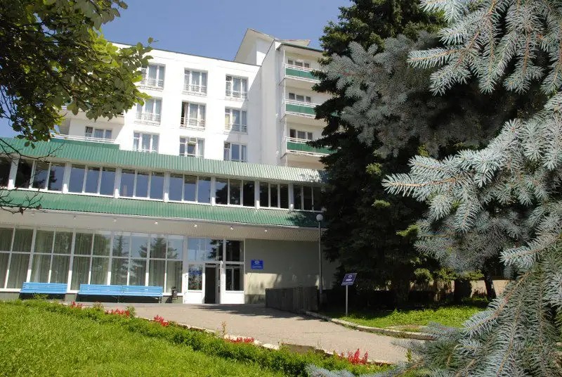 ЛЕНИНСКИЕ СКАЛЫ