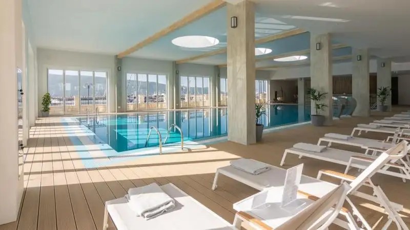 LAZURE HOTEL & MARINA