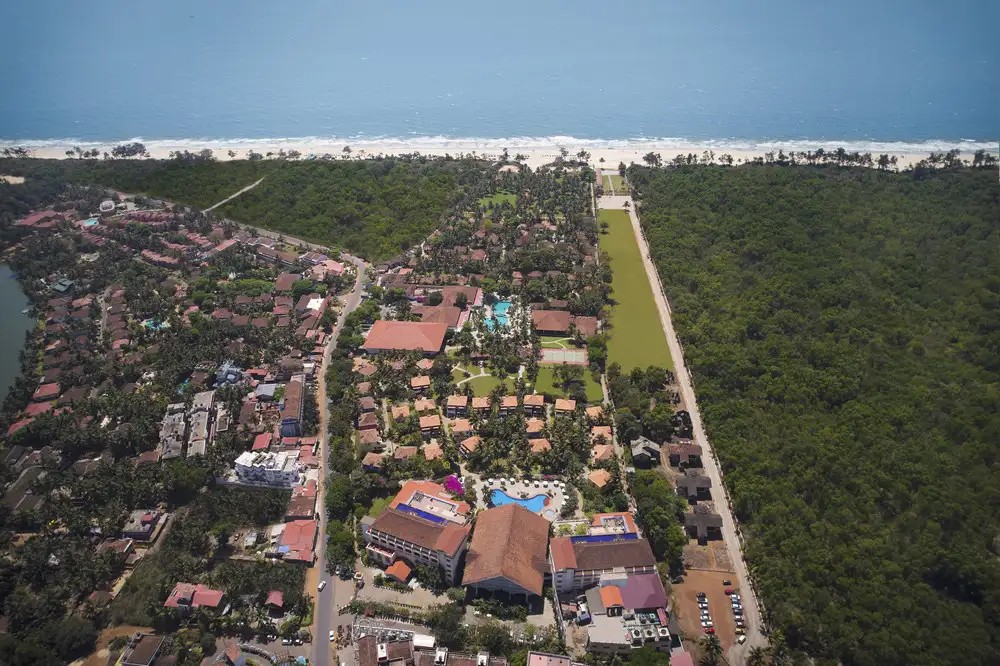 RADISSON BLU RESORT CAVELOSSIM BEACH