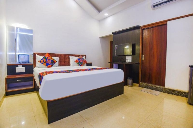 deluxe with balcony