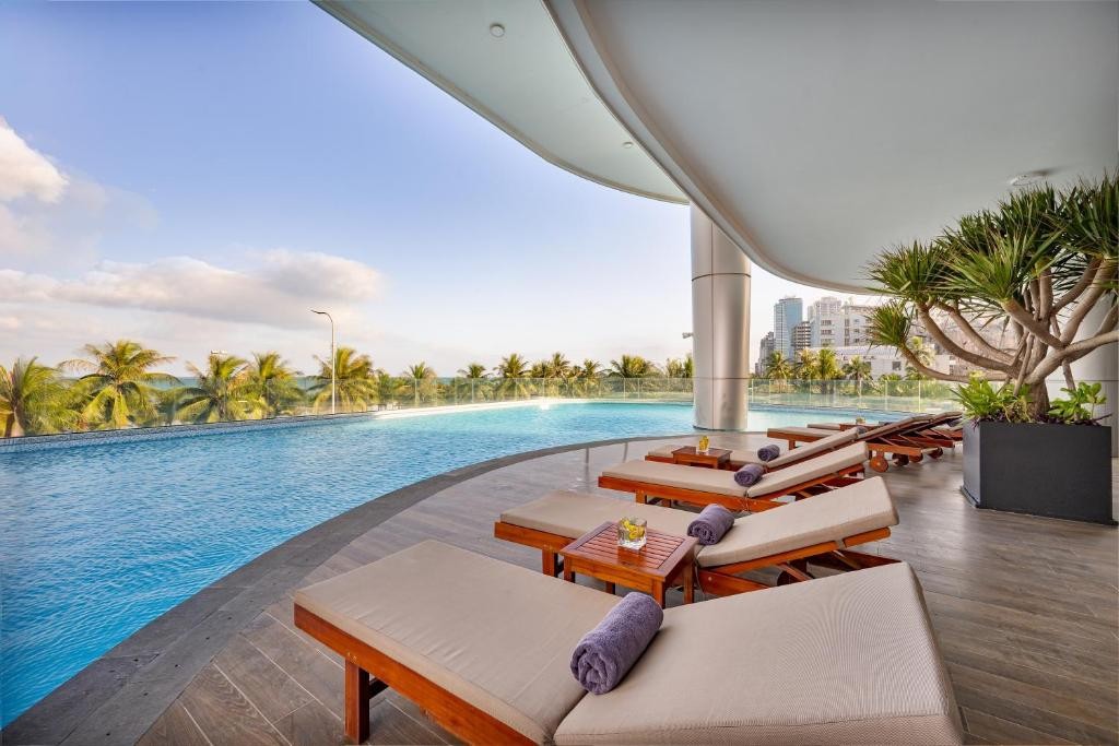 NESTA CELIA HOTEL DA NANG