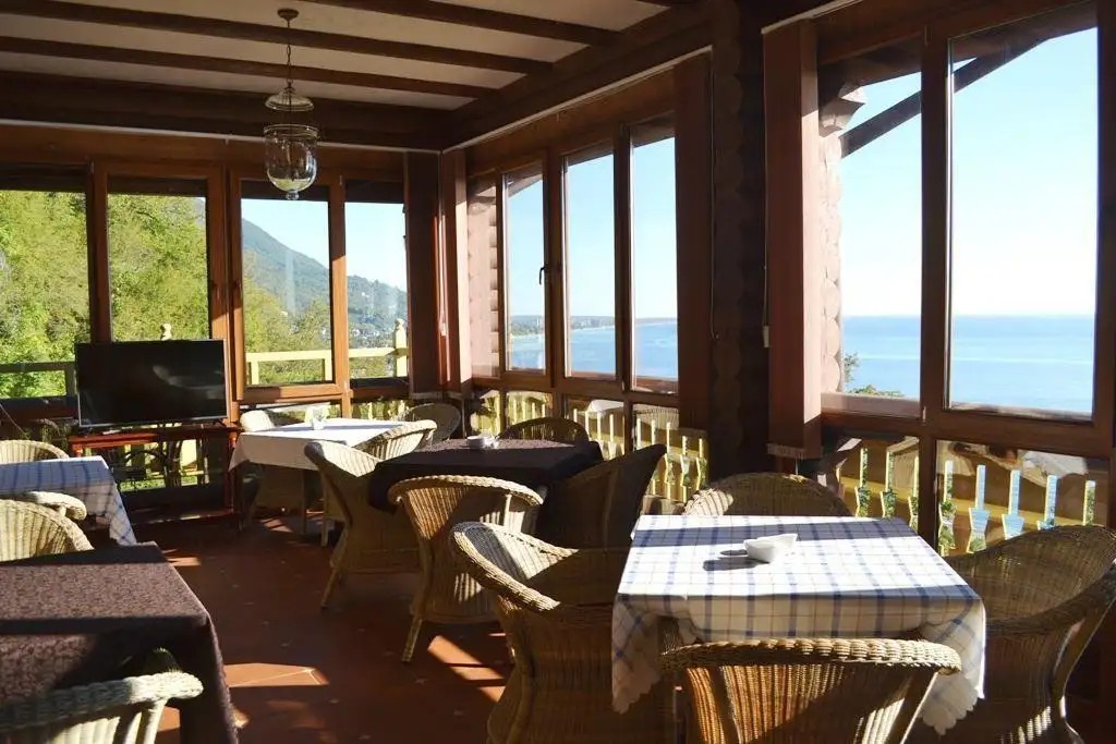 ВИЛЛА АКВАВИЗИ (VILLA AKVAVIZI)