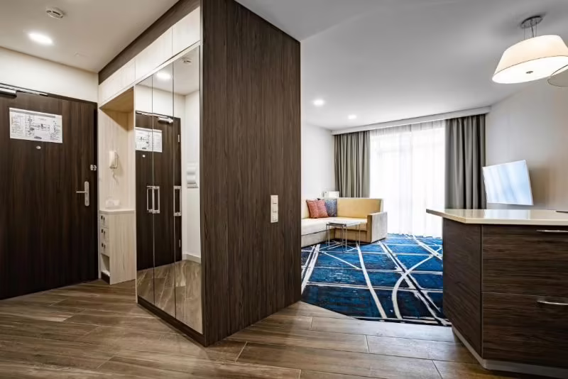 RAMADA HOTEL&SUITES BY WYNDHAM NOVOSIBIRSK ZHUKOVKA