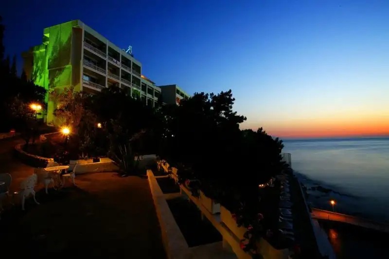 KISMET HOTEL