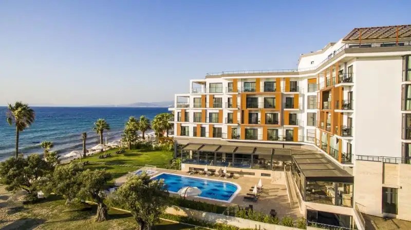 MAIA LUXURY BEACH HOTEL