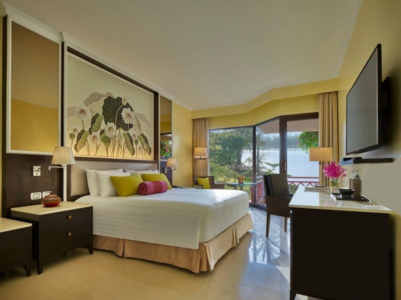deluxe lagoon view