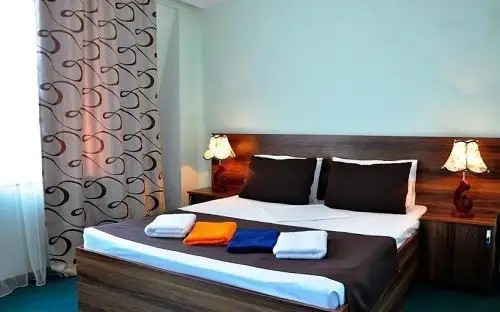 RENESS HOTEL