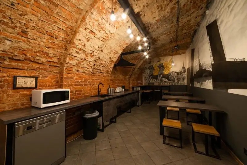 PROLOFT HOTEL & HOSTEL