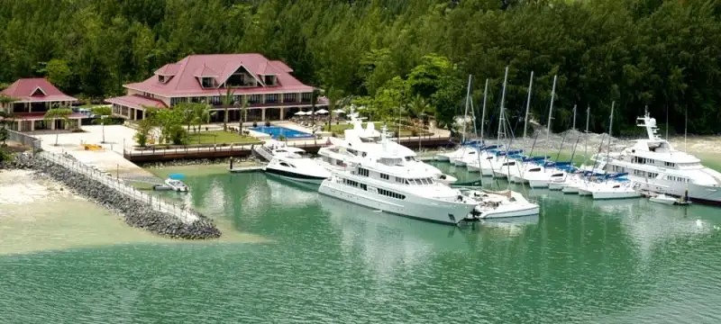THE WHARF HOTEL & MARINA