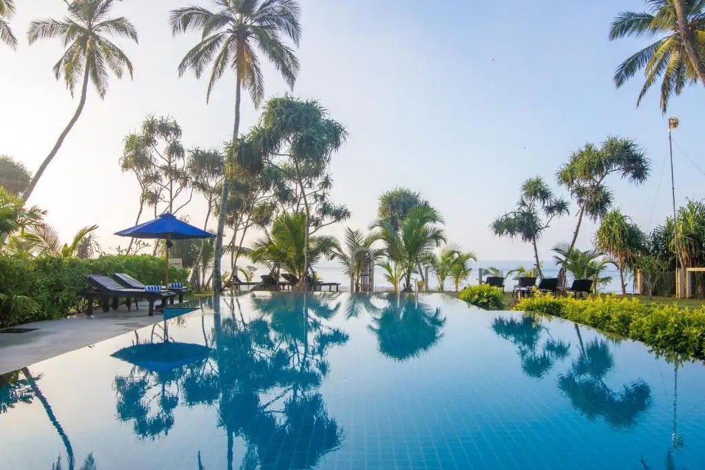 LANKA BEACH BUNGALOWS