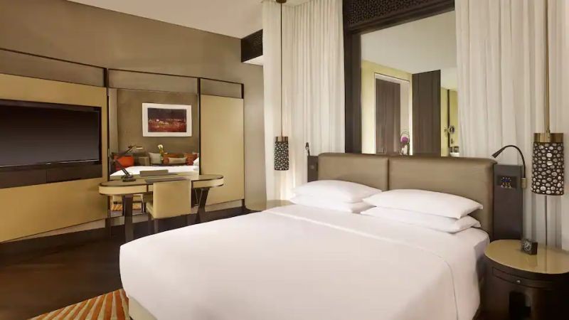 king/twin bed