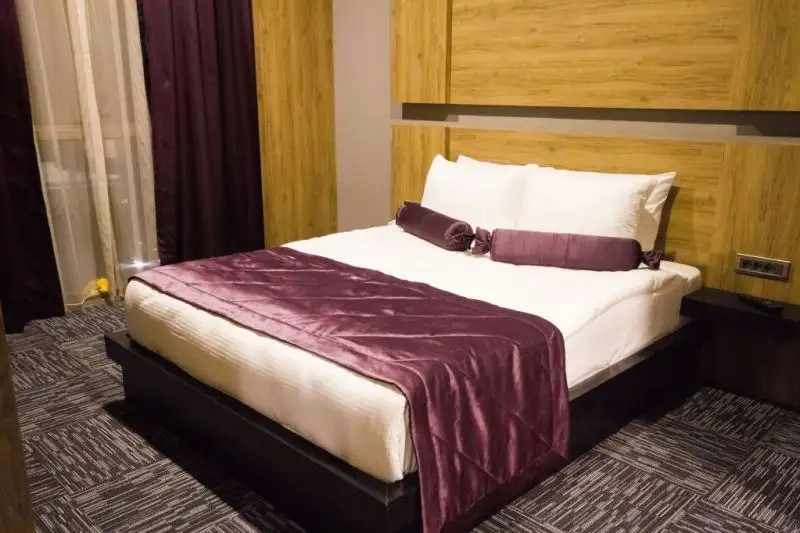 SKY BUSINESS HOTEL