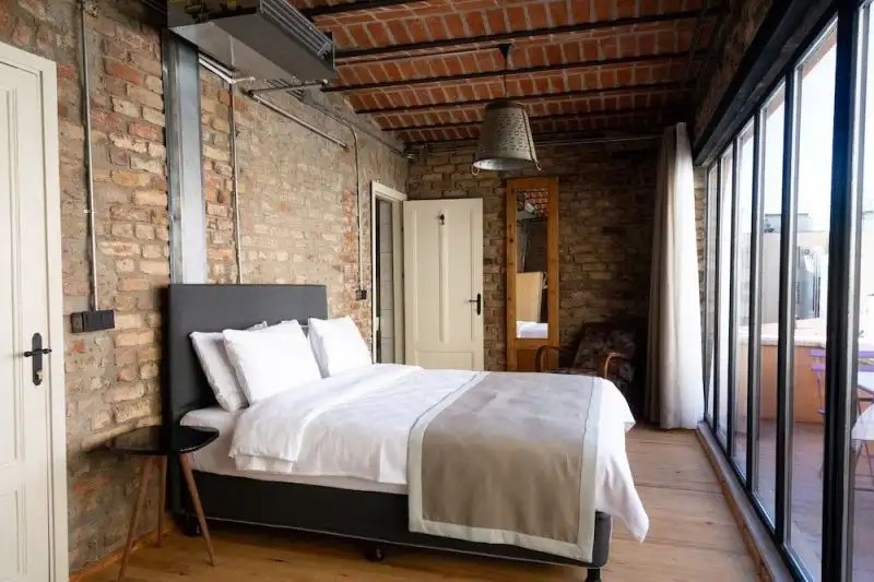NOVUS PERA HOTEL