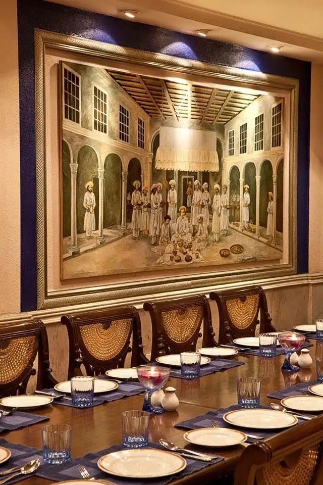 THE BRISTOL HOTEL
