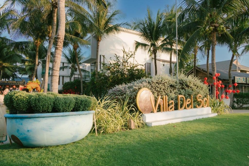 VILLA DEL SOL BEACH RESORT & SPA