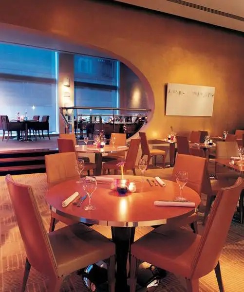 VICTORIA PARK PLAZA LONDON