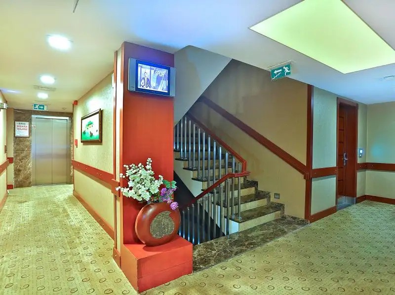 BOUTIQUE PRINCESS HOTEL