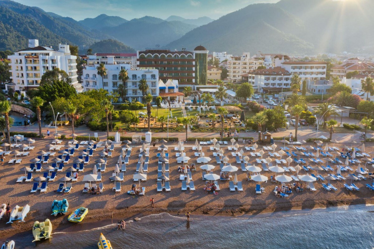 CASA BLANCA BEACH HOTEL ADULTS ONLY 13+