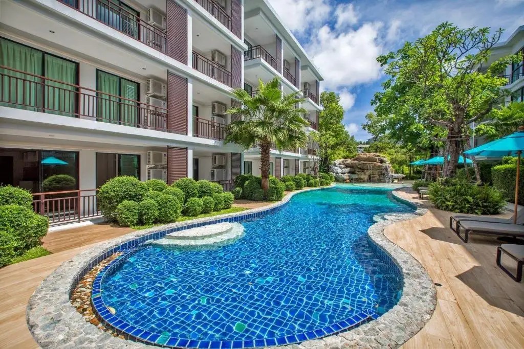 THE TITLE CONDO