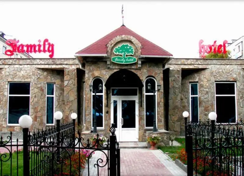 FAMILY HOTEL