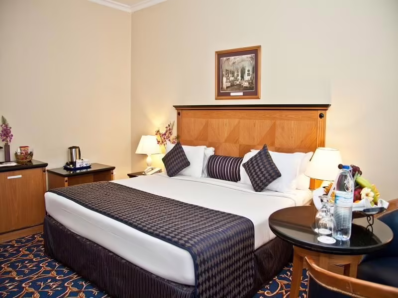 REGAL PLAZA HOTEL