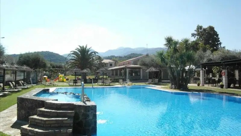 ALMIROS APARTMENTS