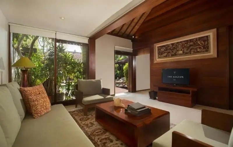 THE CLUB AT THE LEGIAN