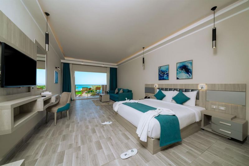 premium side sea view