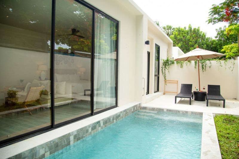 executive pool villa