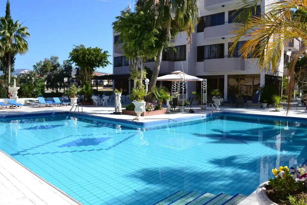 TASIANA STAR HOTEL & APARTMENTS