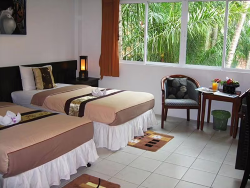 THE NICE PATONG HOTEL