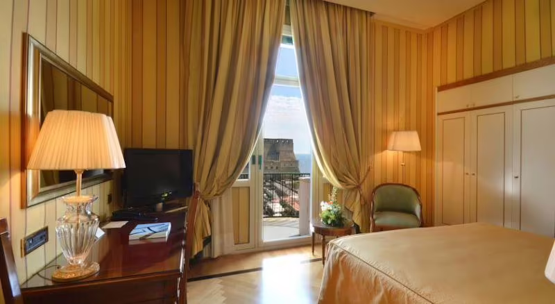 GRAND HOTEL VESUVIO