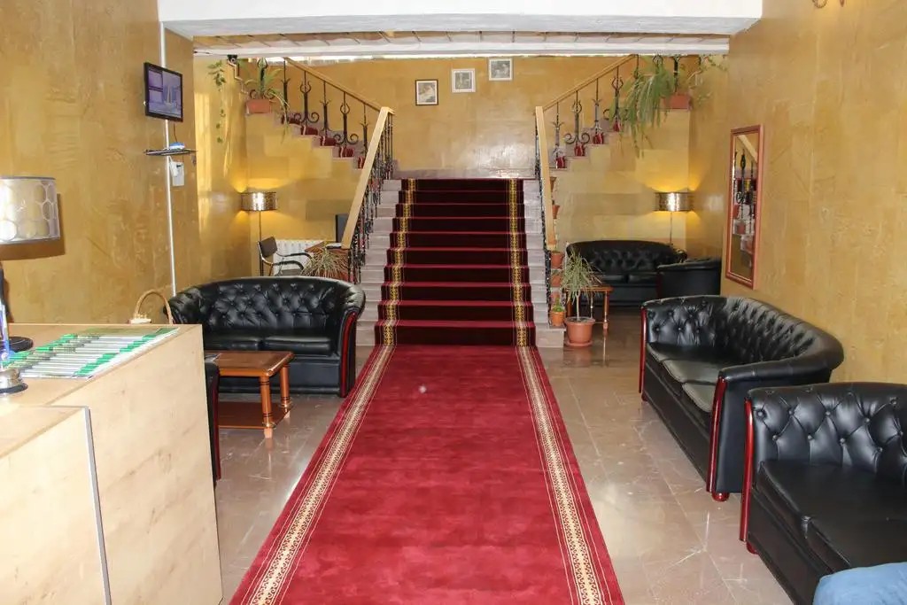 DILIGENCE HOTEL