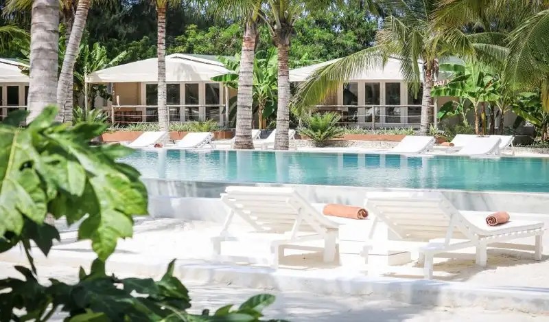 LA LUNA SUITE APARTMENTS