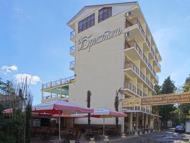 БРИСТОЛЬ ЛАЗАРЕВСКОЕ