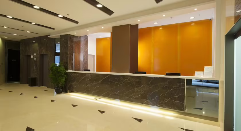 TRAVELODGE KOWLOON (EX. RAINBOW)