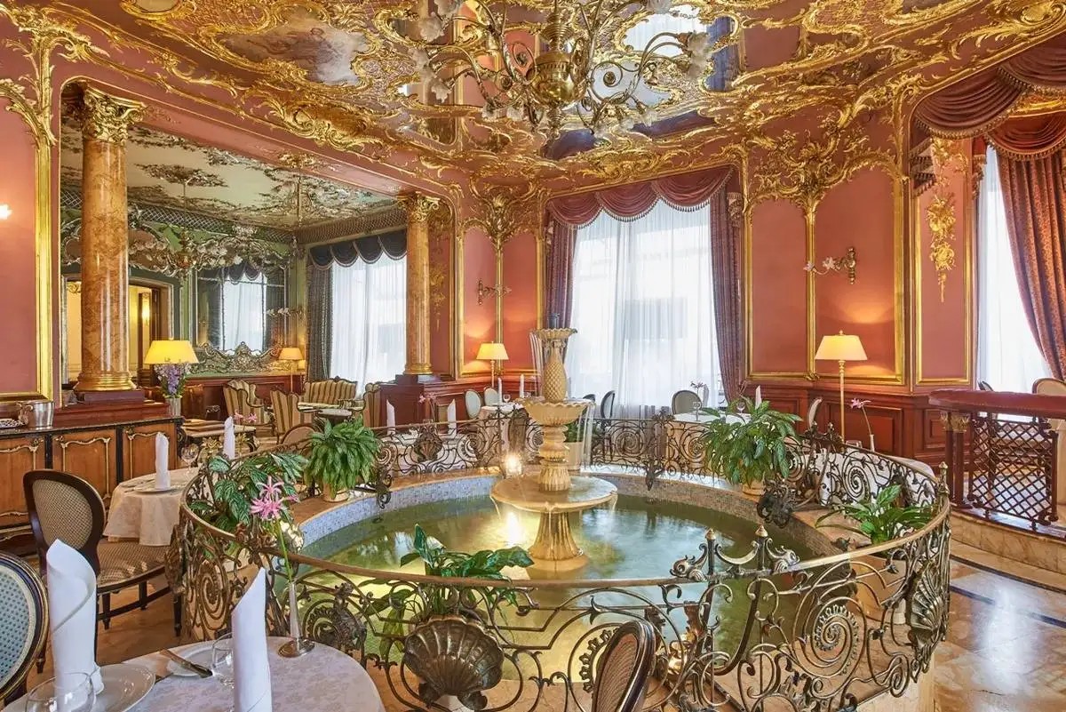 SAVOY HOTEL MOSCOW