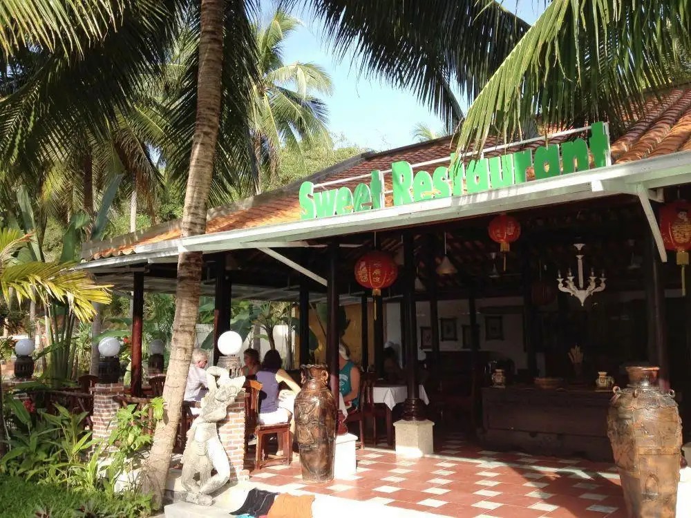 GREEN HILL RESORT