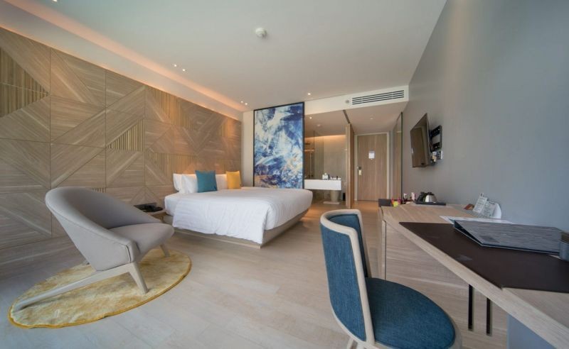 deluxe partial sea view