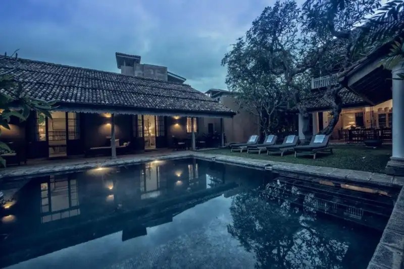 TARU VILLAS RAMPART STREET