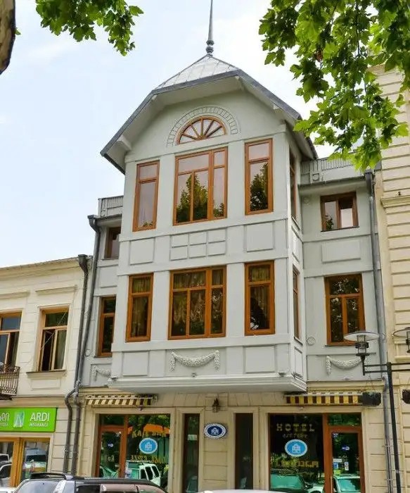 OLD TOWN
